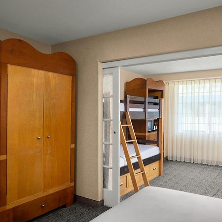 Anaheim Portofino Inn & Suites Екстер'єр фото