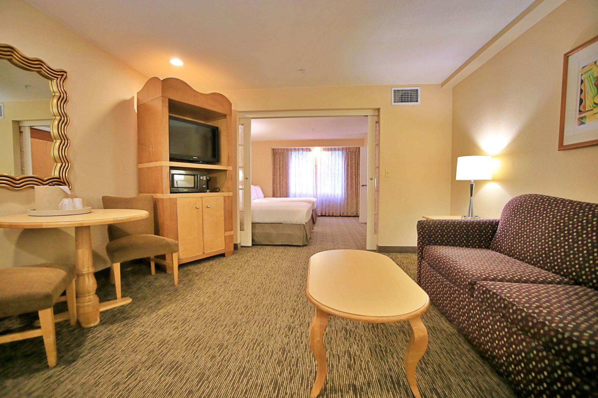 Anaheim Portofino Inn & Suites Екстер'єр фото