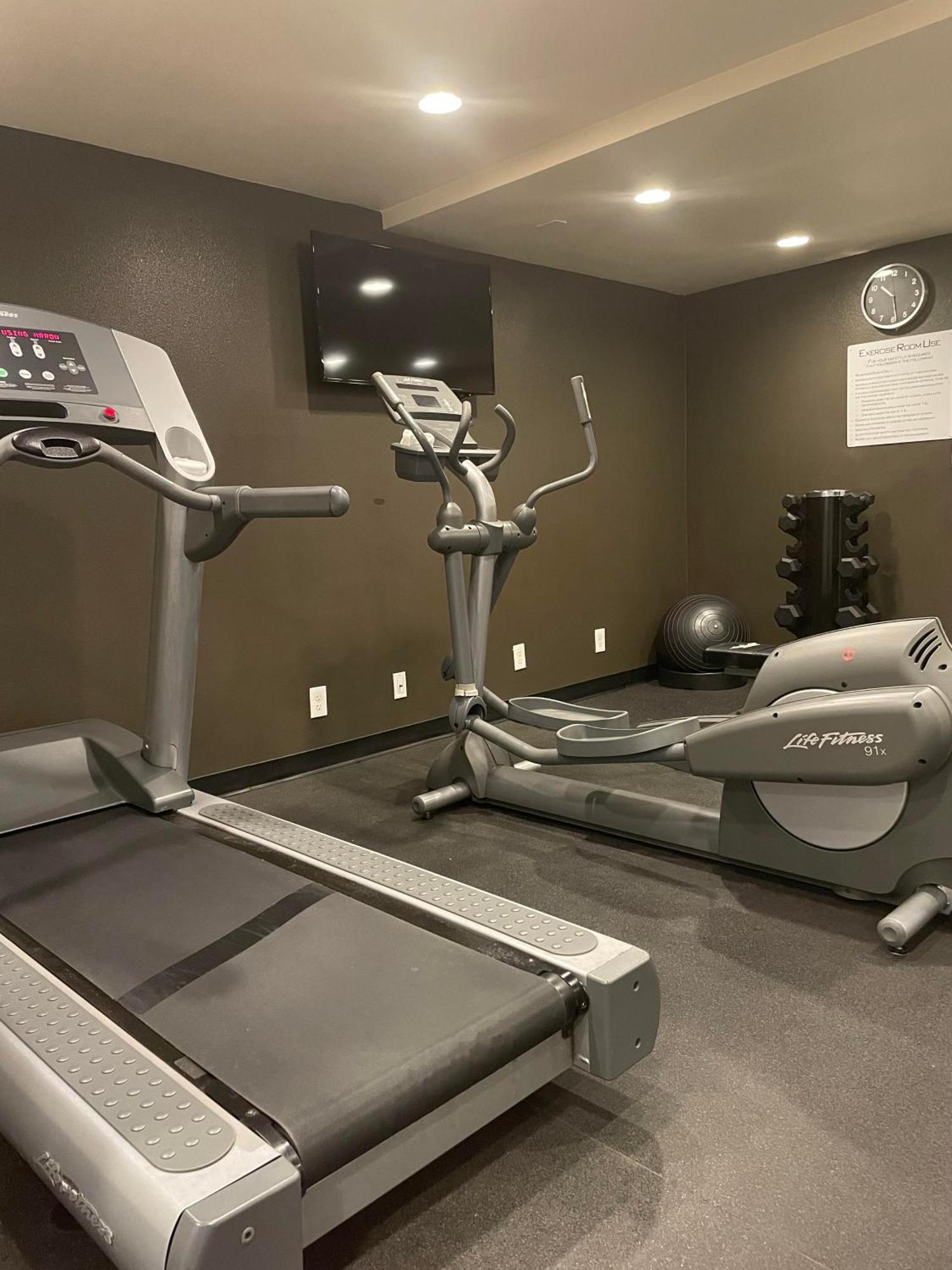 Anaheim Portofino Inn & Suites Екстер'єр фото