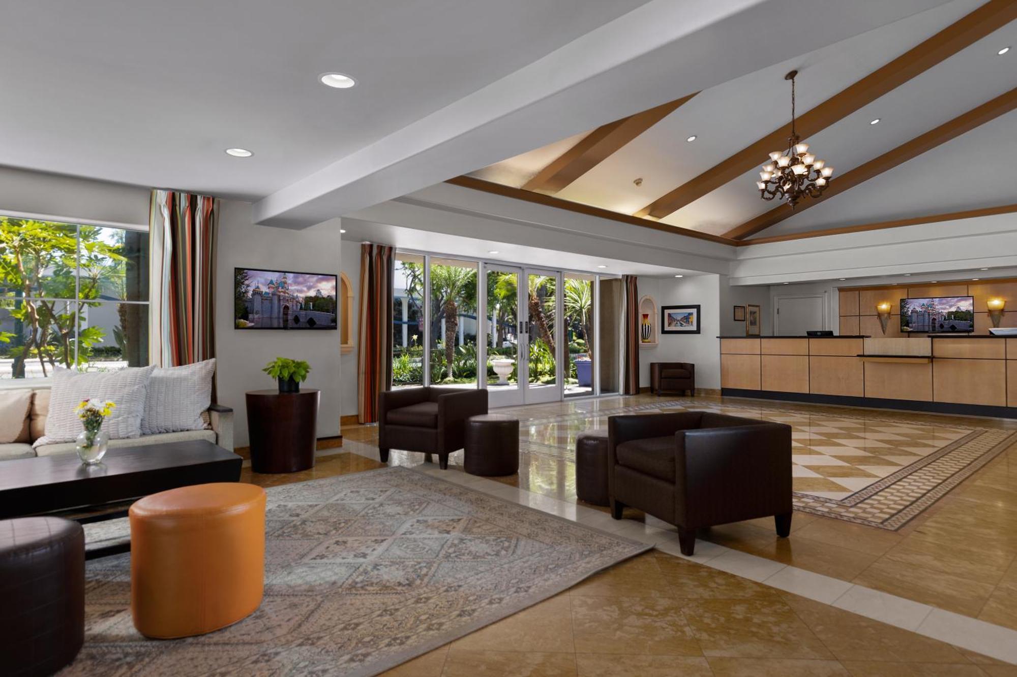 Anaheim Portofino Inn & Suites Екстер'єр фото